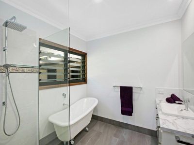 462 Calanthe Avenue, Doonan