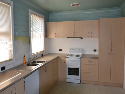 1 Simmonds Street , Mount Beauty