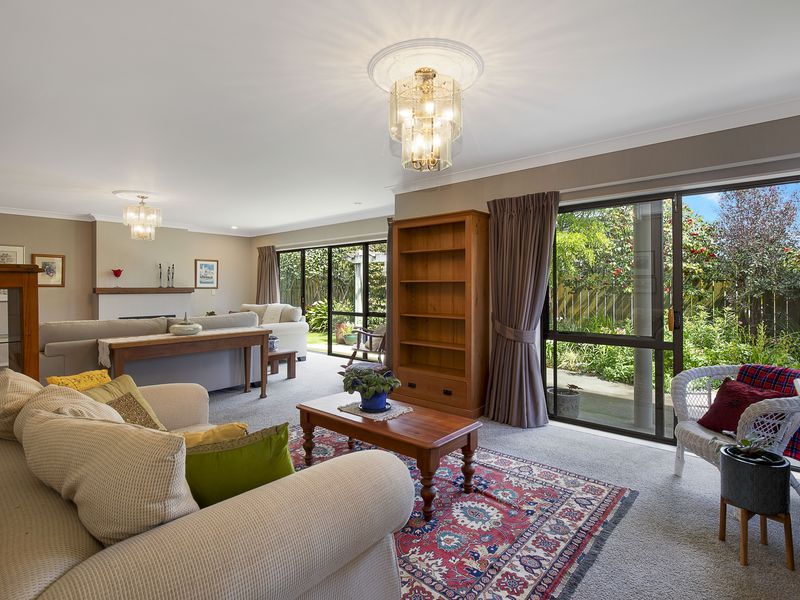 12 Papawai Grove, Waikanae