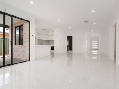 16 Ashville Grange, Henley Brook