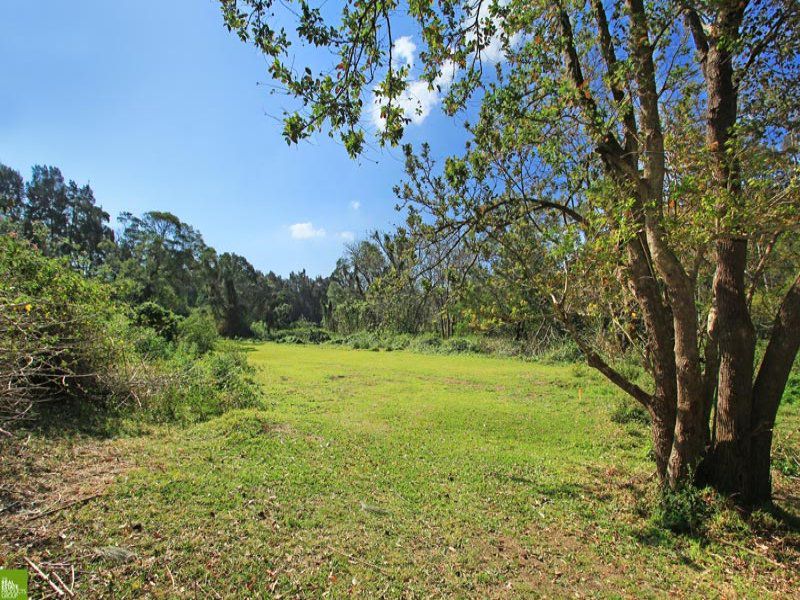 32 Sheringa Grove, Cordeaux Heights