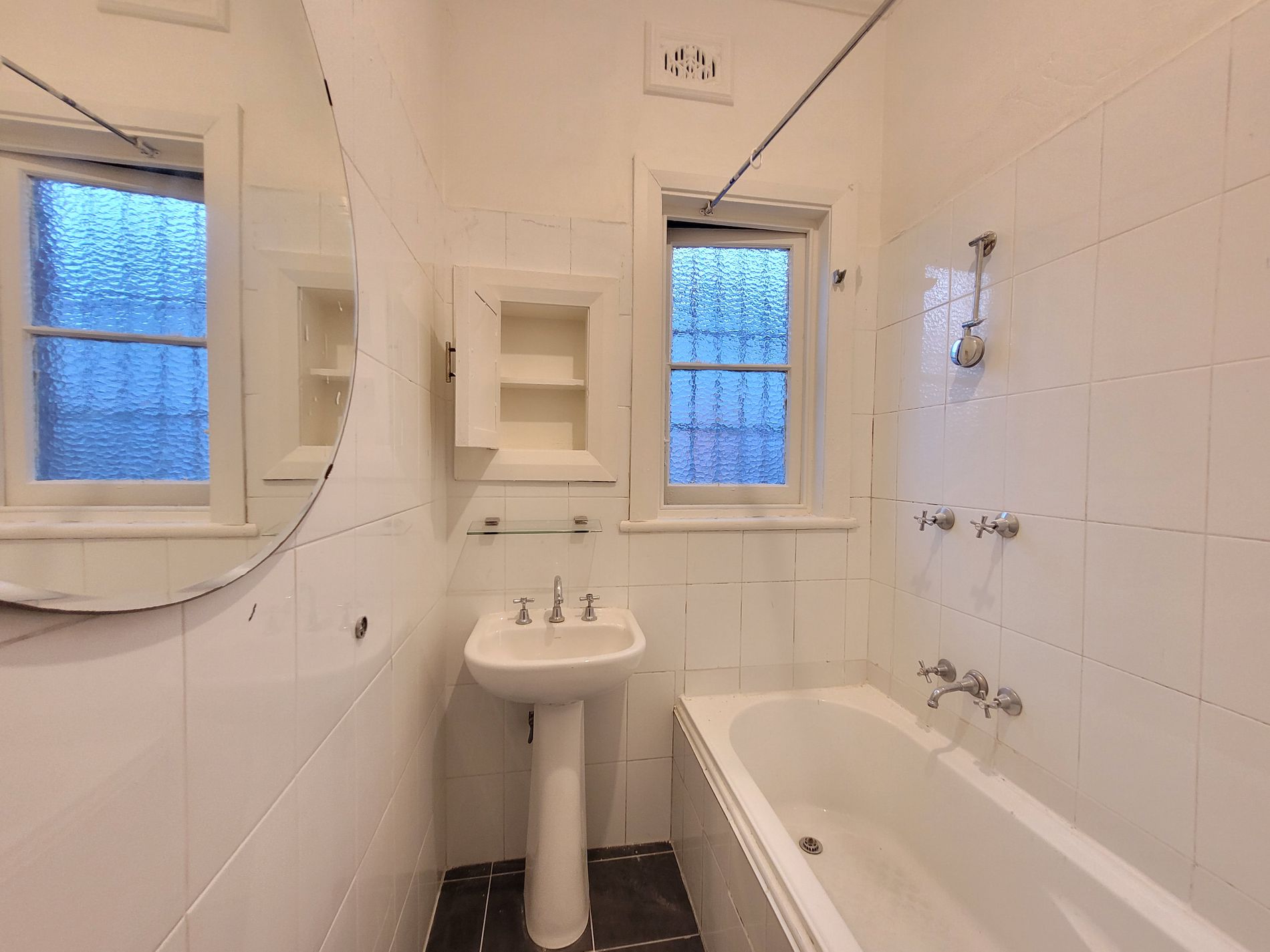 10 Moreton Street, Lakemba