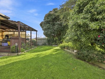 1 Geale Street, George Town