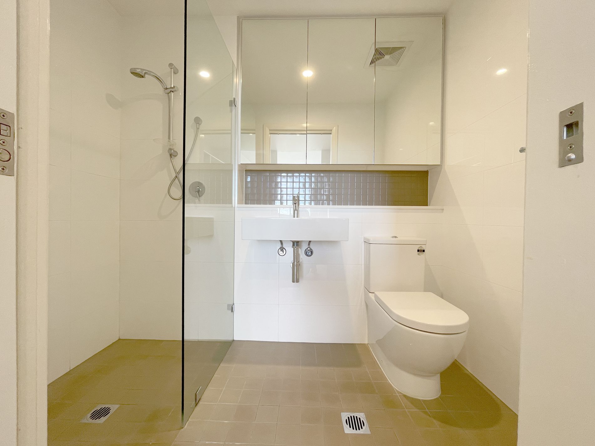 B805 / 359 Illawarra Road, Marrickville