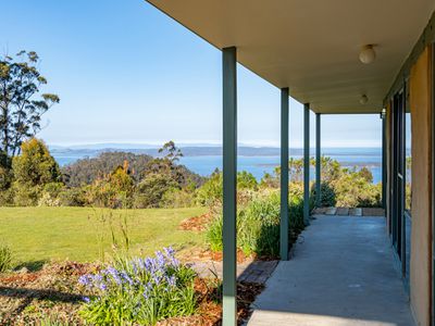 380 Dulcia Road, Gordon