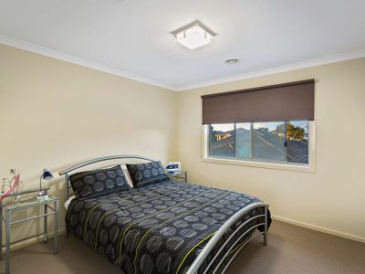 10 Mandalay Court, Point Cook