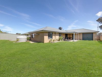 132 AVA AVENUE, Thurgoona