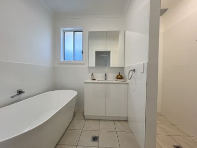 11 Manchurian Circuit, Dubbo