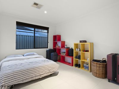 9 Archdale Loop, Piara Waters