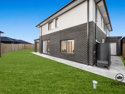 168 Villa Doria Drive, Clyde North