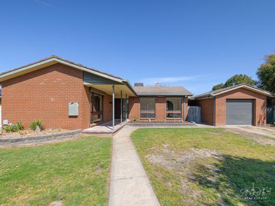 8 WIRILDA CLOSE, Wodonga