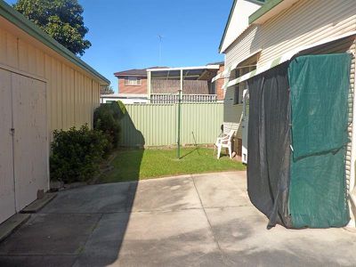22 Mona Rd, Riverwood