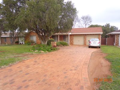 135 Birch Avenue, Dubbo