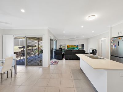 20 Linden Cres, Qunaba