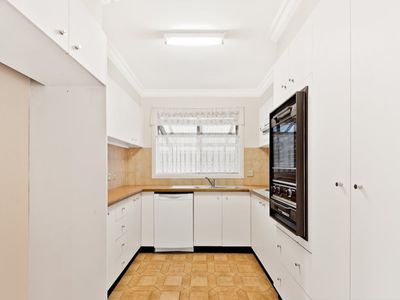 2 / 2 Falconer Street, West Ryde