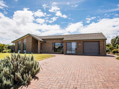 16 Arthur street, Beachport