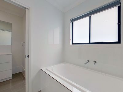 37 Peel Place, Dubbo