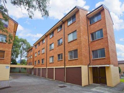13 / 14A Bourke Street, North Wollongong