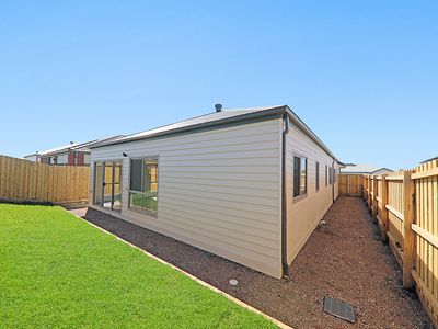30 Rochester Crescent, Eynesbury