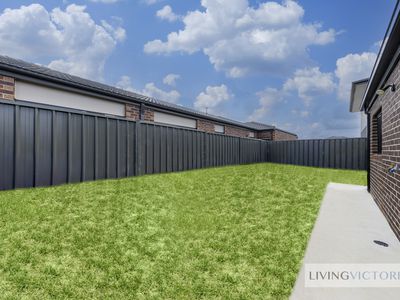 7 Benson Drive, Werribee