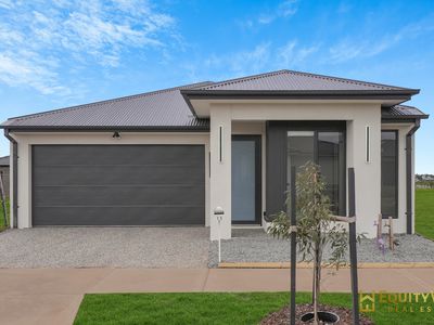 13 Marsdenia Street, Manor Lakes
