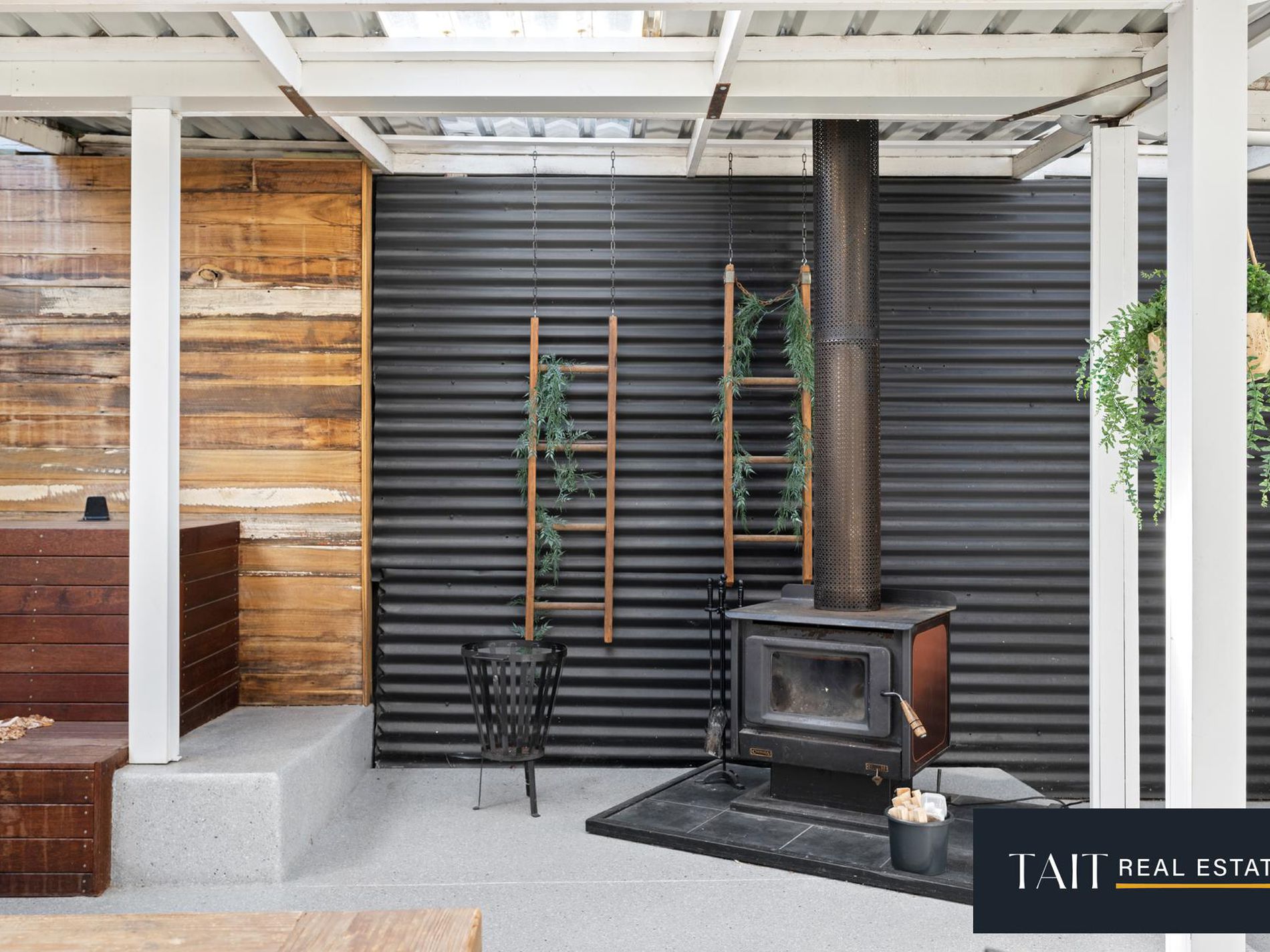 6-8 Mount Stanley Road, Stanley