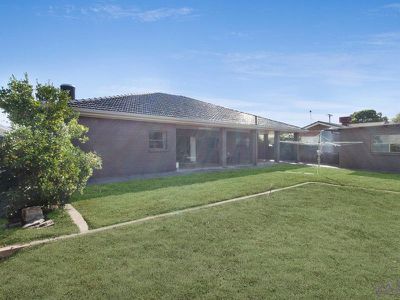 29 Lake View Crescent, Highbury