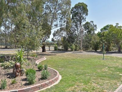 11 Hakea Road, Huntly