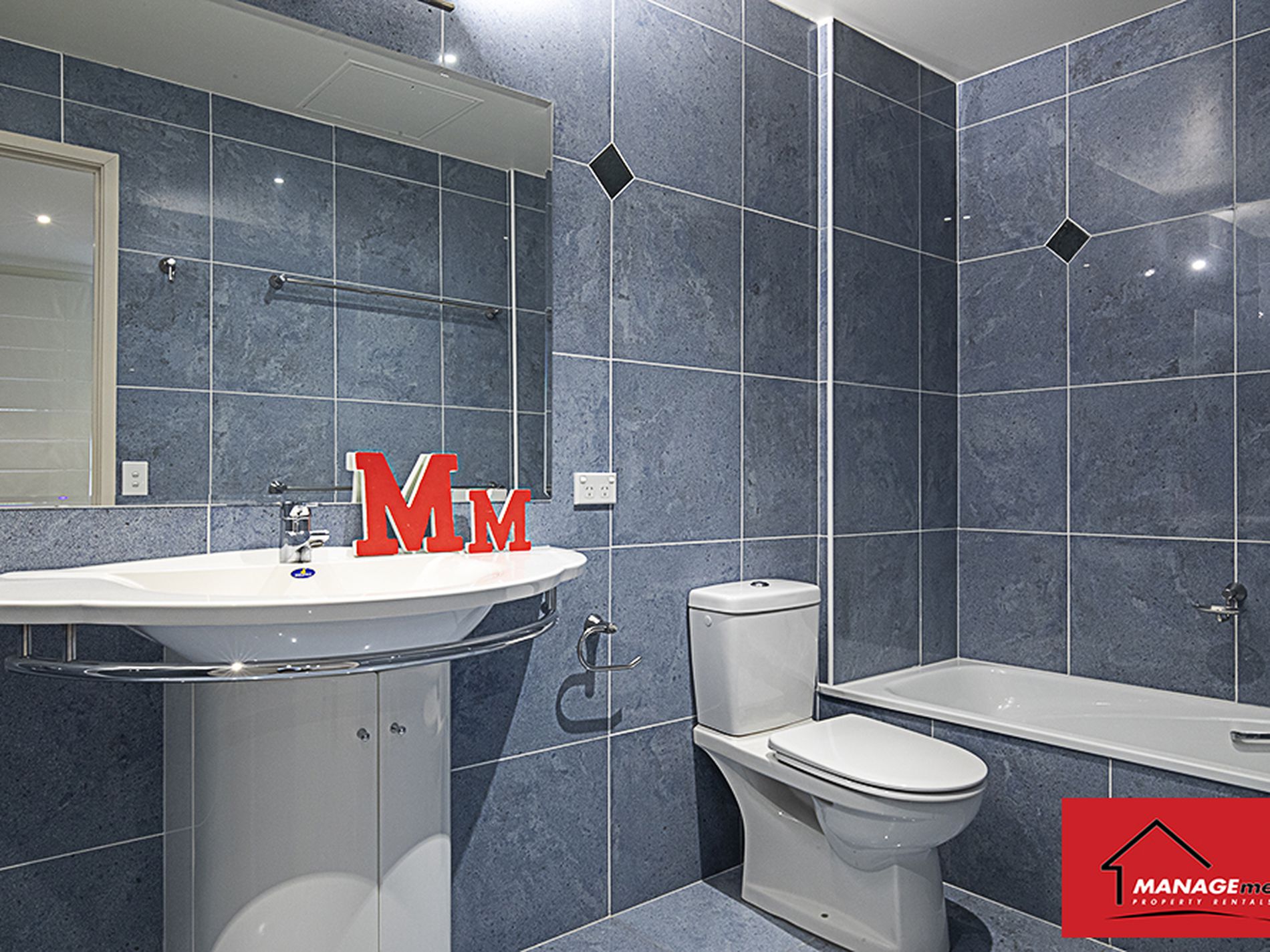 40 / 12 NATIONAL CIRCUIT, Barton