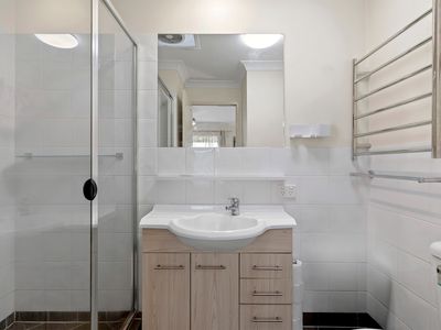 12 / 64 Groth Road, Boondall