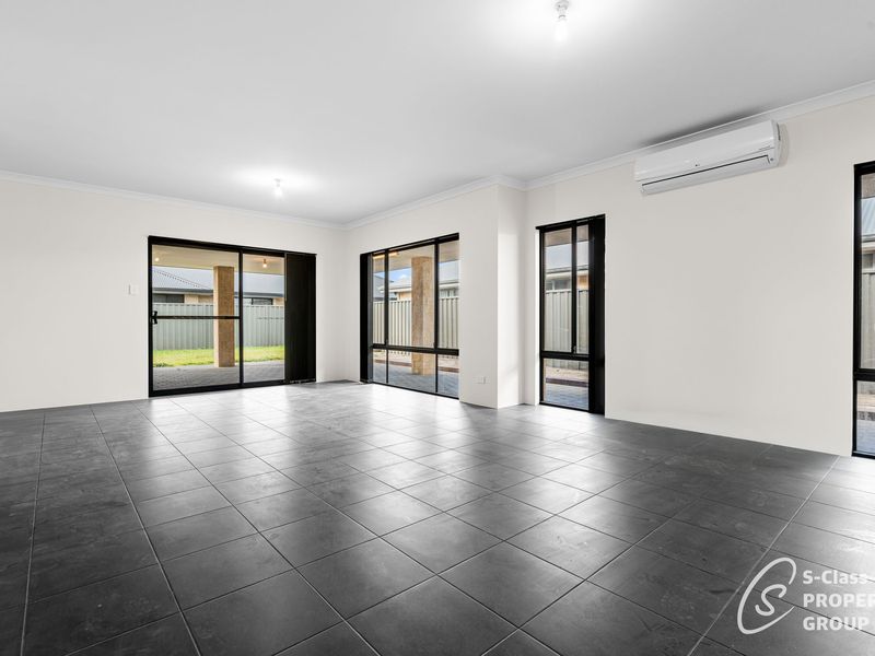1 Albizia Grove, Byford