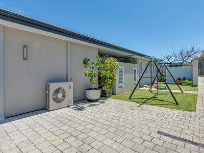 27 Moonlighter Way, Yanchep
