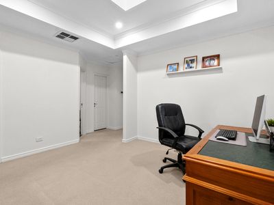 58 Lakeside Drive, Joondalup