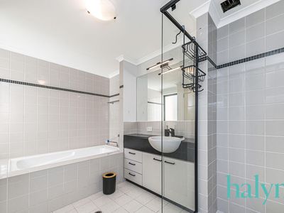 15 / 118 Mounts Bay Road, Perth