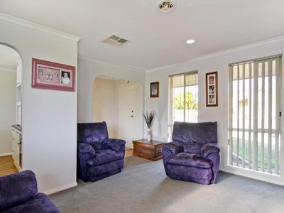 5 Golden Glade, Strathdale