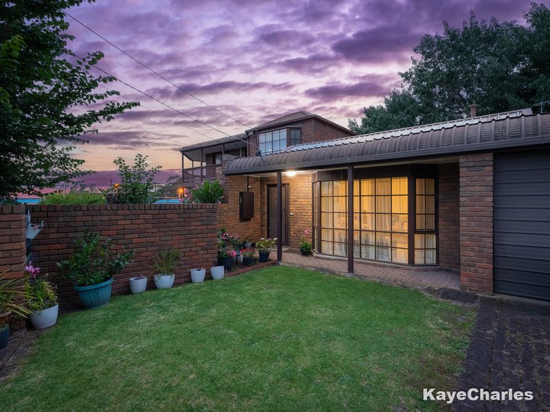 2 / 85 Woods Street, Beaconsfield