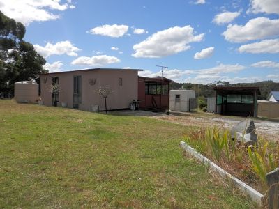 23 Cray Point Parade, Eggs And Bacon Bay