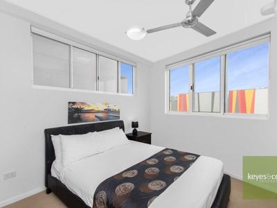 27 / 2-4 Kingsway Place, Townsville City