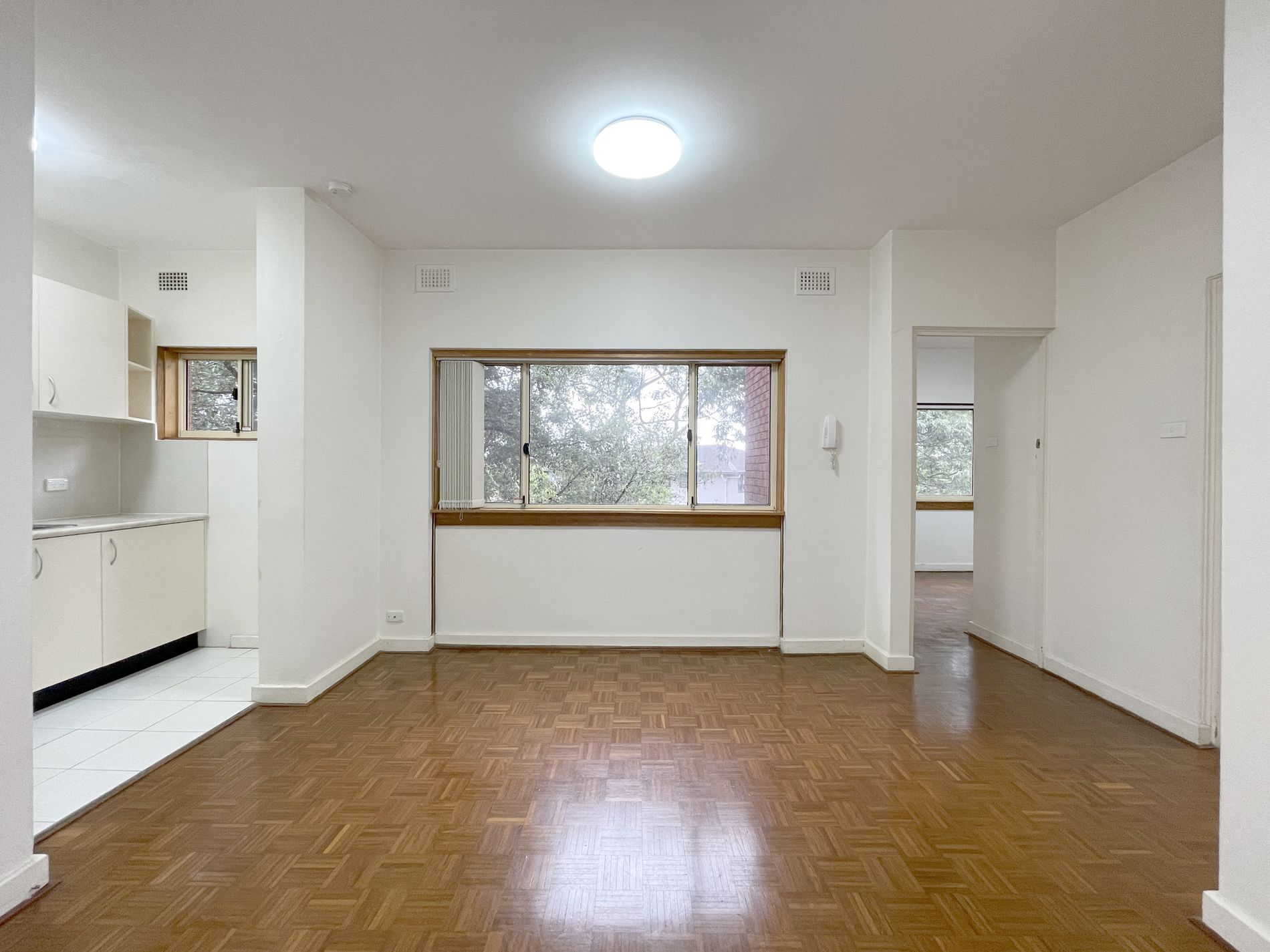 10 / 5A Frances Street, Randwick