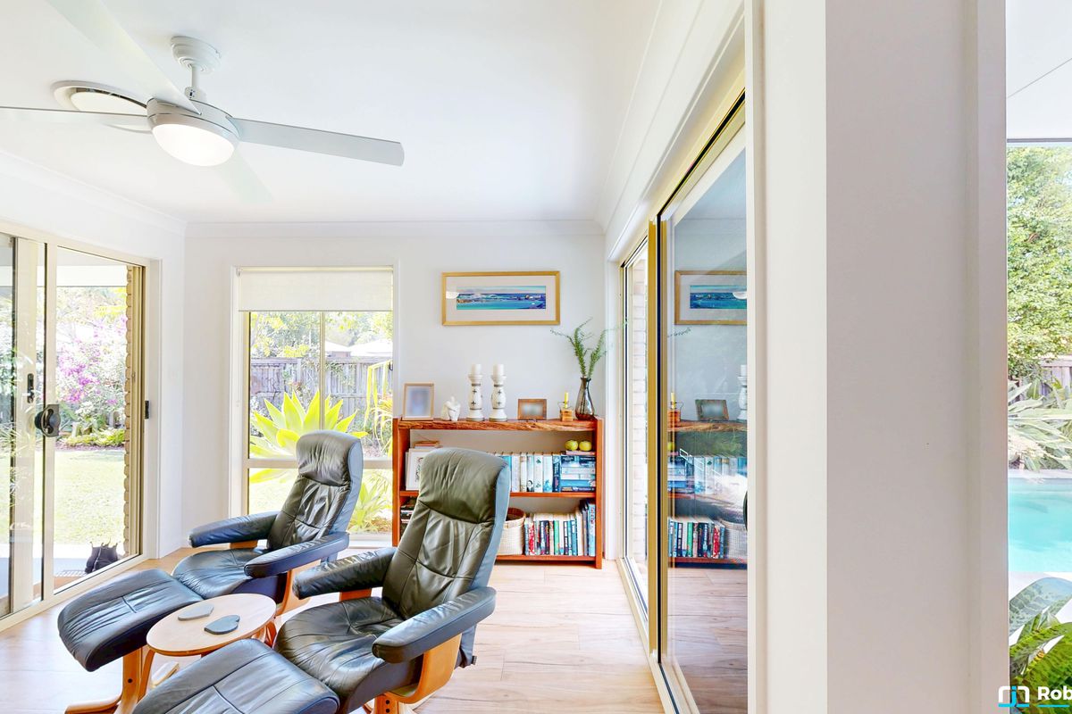 1 Feathertail Court, Tewantin