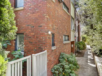 10 / 26 Brougham Street, North Melbourne