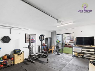 155 Tom Roberts Parade, Point Cook