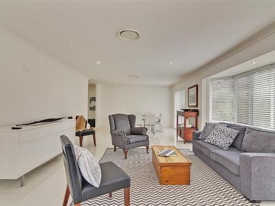 6 / 145 Exilis Street (Kent Close), Springwood
