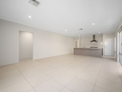 7 McPhail Street, Piara Waters