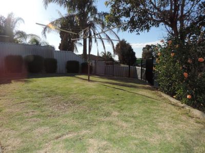 B / 8 Flora Gardens, Alexander Heights