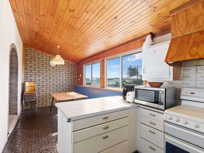 16 Chambers Street, Beachport