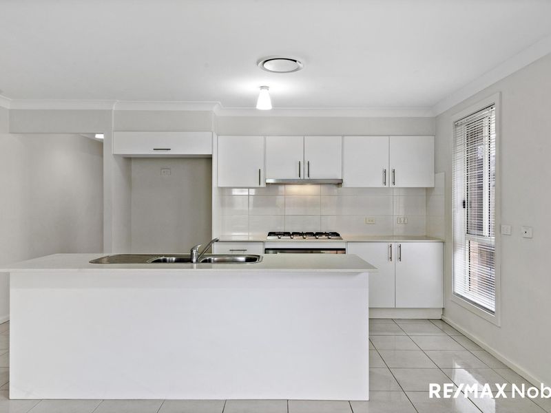 10 Wirraga Street, Bungarribee