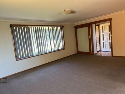 13 Mengarvie Road, Parkes