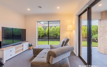 55 Cotswold Crescent, Officer