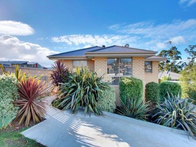 1 Brook Way, Kingston